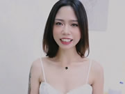 台湾の少女の足踏み