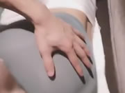 ヨガパンツを履いた中国の女の子が犯される